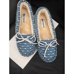 Minnetonka Lodge Trapper Light Blue Denim Womens Size 8m Moccasins Hardsole